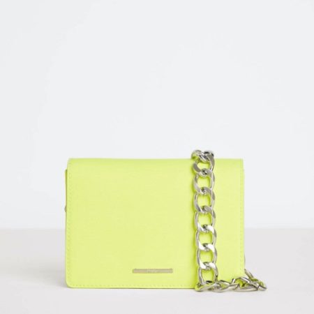 Handbag with chain strap